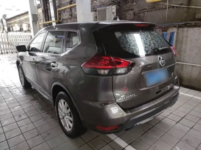 Nissan X-Trail 2020, 27000 км, за 90392.6 CNY