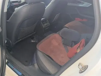 Audi A4L 2019, 83500 км, за 102600 CNY - фото 11