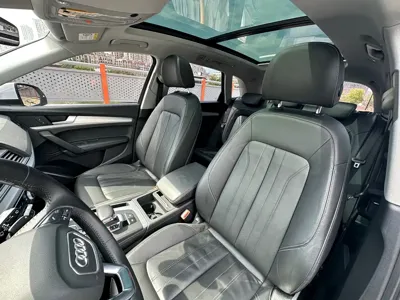 Audi Q5L 2021, 60000 км, за 146800 CNY - фото 13
