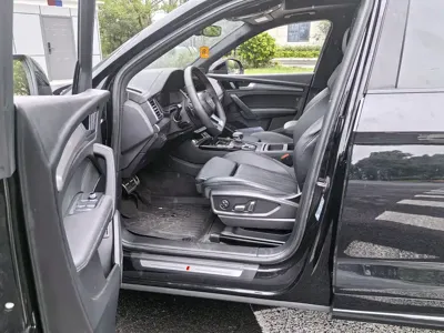 Audi Q5L 2026, 3000 км, за 223200 CNY - фото 12