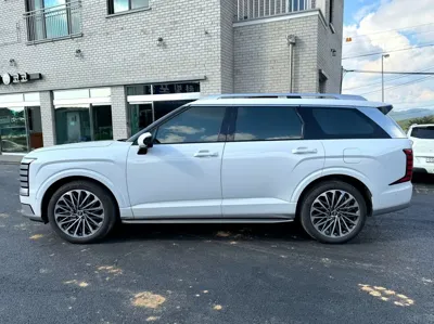 Hyundai Palisade 2025, 36000 км, за 8900000 KRW
