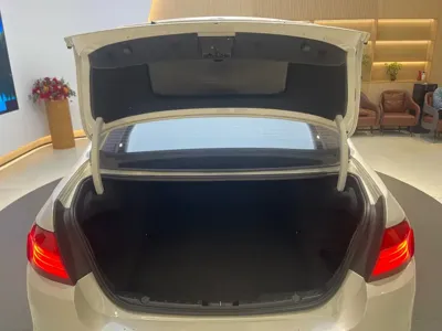 BMW 5 Series (Import) 2016, 92000 км, за 98000 CNY - фото 25
