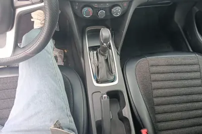 Chevrolet Cavalier 2019, 62400 км, за 44696.65 CNY - фото 17
