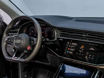 Audi Q8 2023, 59200 км, за 378000 CNY - фото 18