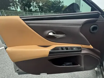 Lexus ES 2019, 65000 км, за 169000 CNY - фото 21