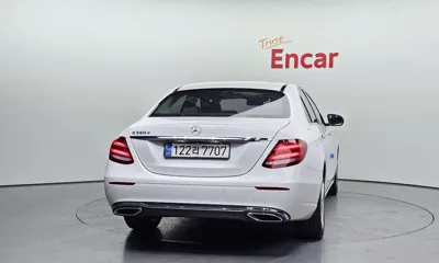 Mercedes-Benz E-Class 2017, 90598 км, за 20900000 KRW