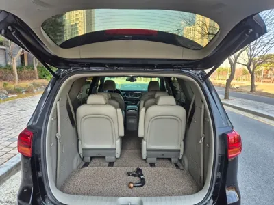 Kia Canival 2018, 101627 км, за 13900000 KRW - фото 7