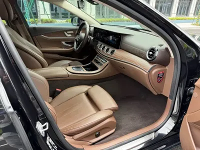 Mercedes-Benz E-Class 2022, 60000 км, за 199899 CNY