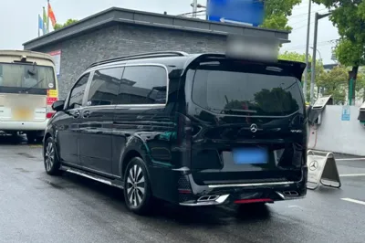 Mercedes-Benz Vito 2021, 81400 км, за 239587.63 CNY