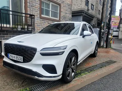 Genesis GV70 2025, 4200 км, за 38000000 KRW