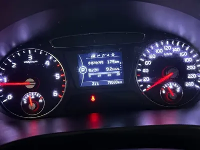 Kia Sorento 2015, 79598 км, за 13000000 KRW - фото 11