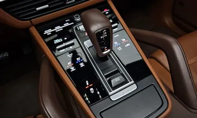 Porsche Cayenne 2023, 29102 км, за 113000000 KRW - фото 9