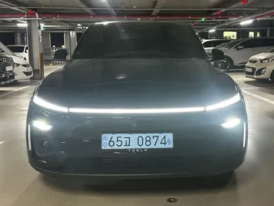 Tesla Model Y · 2026 год