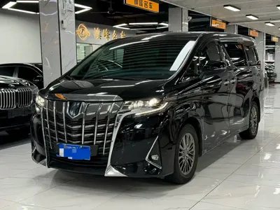 Toyota Alphard · 2022 год