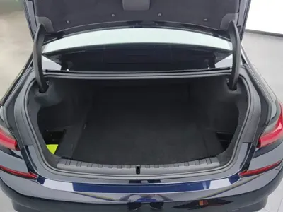 BMW 3 Series 2021, 51000 км, за 128800 CNY
