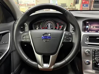Volvo S60 2017, 130000 км, за 39800 CNY - фото 12