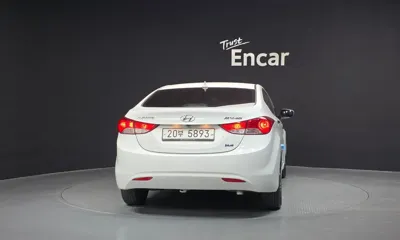 Hyundai Avante 2012, 154683 км, за 4800000 KRW