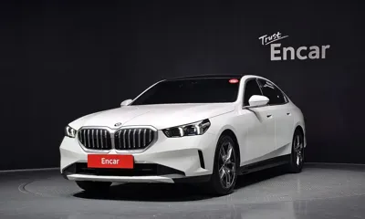 BMW 5-Series · 2024 год