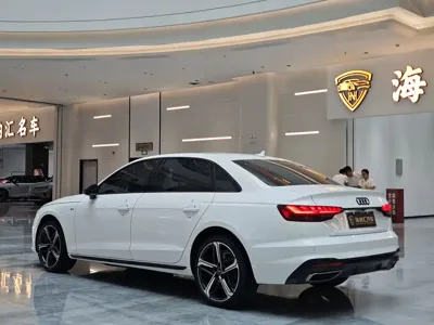 Audi A4L 2024, 12000 км, за 169800 CNY
