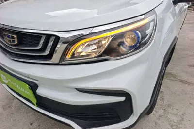 Geely Auto Vision X3 2020, 59900 км, за 41678.35 CNY - фото 8