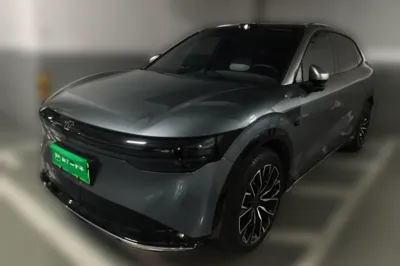 Zeekr 7X · 2025 год