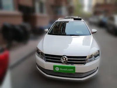 Volkswagen Gran Lavida 2013, 154100 км, за 32847.79 CNY