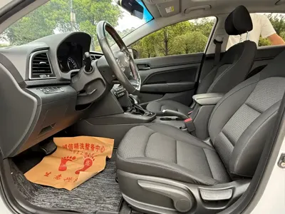 Hyundai Elantra 2019, 50000 км, за 39800 CNY - фото 4