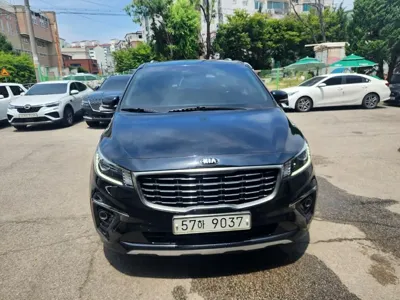 Kia Canival · 2019 год