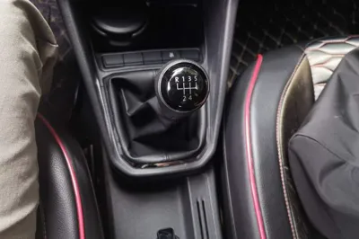 Volkswagen Jetta 2017, 58200 км, за 42453.32 CNY - фото 13