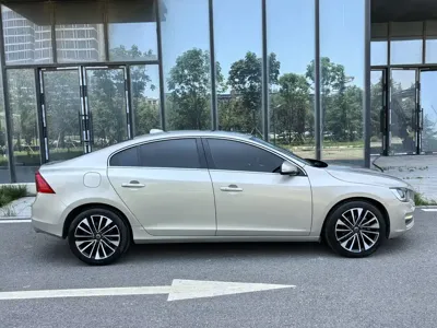 Volvo S60 2018, 86000 км, за 68500 CNY