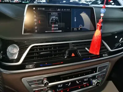 BMW 7 Series 2018, 166400 км, за 170799 CNY - фото 13