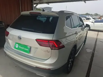 Volkswagen Tiguan L 2018, 125100 км, за 68600 CNY - фото 7