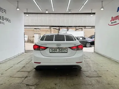 Hyundai Avante 2015, 70985 км, за 7800000 KRW