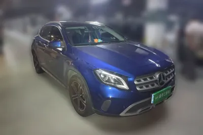 Mercedes-Benz GLA 2018, 48000 км, за 69638.4 CNY