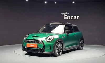MINI Cooper · 2023 год