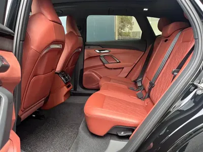 Audi Q5L 2026, 2000 км, за 298000 CNY - фото 8
