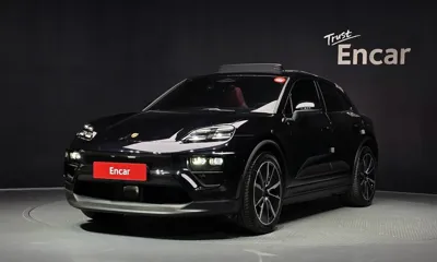 Porsche Macan · 2025 год