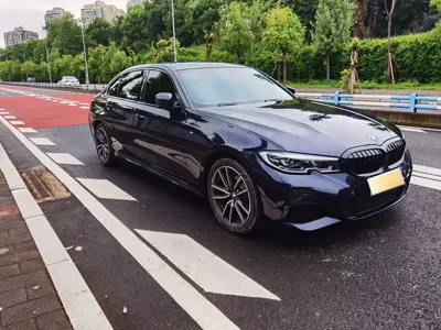 BMW 3 Series 2022, 58000 км, за 148800 CNY
