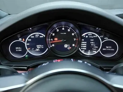 Porsche Cayenne 2023, 30000 км, за 608000 CNY - фото 8