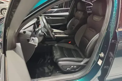 Geely Auto Preface 2023, 70000 км, за 83628.62 CNY - фото 9
