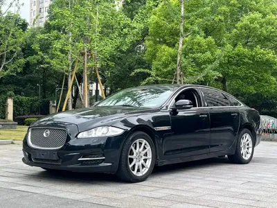Jaguar XJ 2012, 130000 км, за 51300 CNY