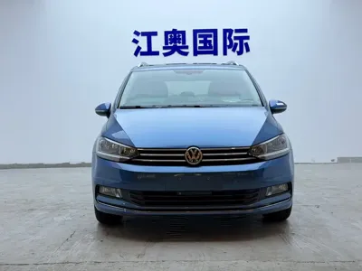 Volkswagen Touran 2023, 35000 км, за 103800 CNY - фото 2