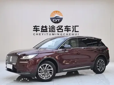 Lincoln Corsair · 2021 год