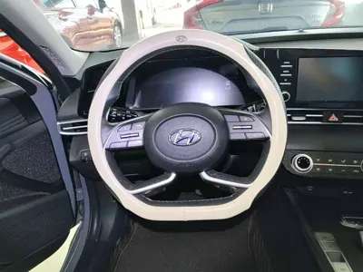 Hyundai Elantra 2023, 28100 км, за 77800 CNY - фото 11