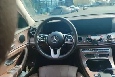 Mercedes-Benz E-Class 2019, 77100 км, за 202992.87 CNY - фото 9