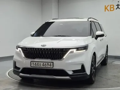 Kia Canival · 2021 год