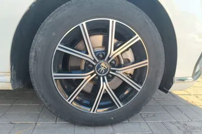 BYD Song MAX New Energy 2022, 73200 км, за 80725.89 CNY - фото 8