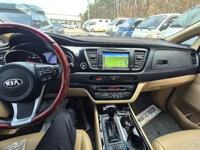 Kia Canival 2016, 132720 км, за 10800000 KRW - фото 10