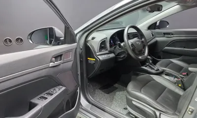 Hyundai Avante 2018, 75929 км, за 10500000 KRW - фото 10