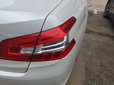 Peugeot 408 2016, 73200 км, за 20200 CNY - фото 8